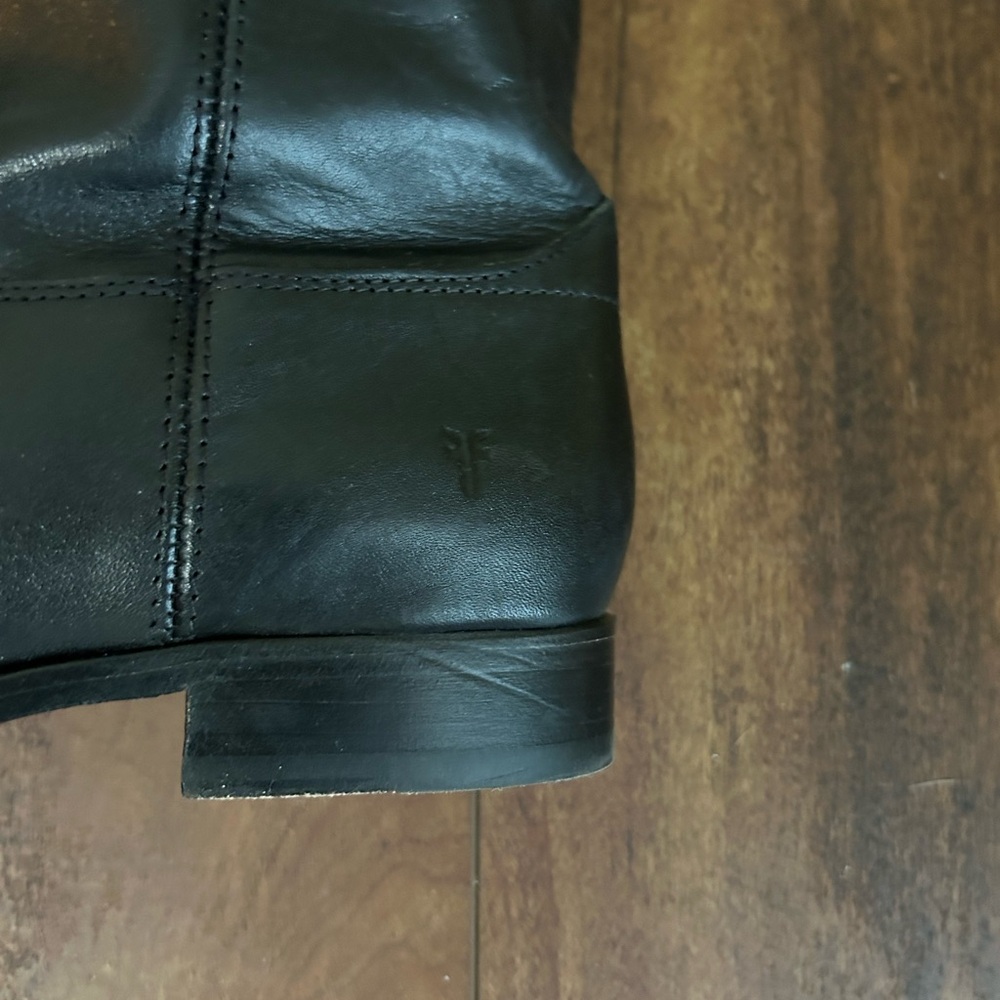 Women's Frye Melissa Button 2 Knee High Leather Boot - Picture 6 of 15